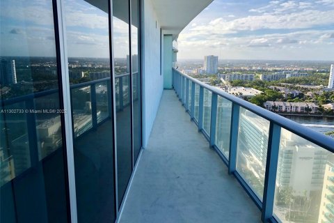 Condominio en venta en Hollywood, Florida, 2 dormitorios, 108.14 m2 № 165730 - foto 25