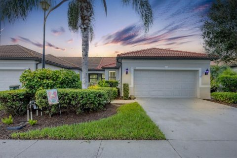 Villa ou maison à vendre à North Port, Floride: 2 chambres, 146.97 m2 № 1372139 - photo 1