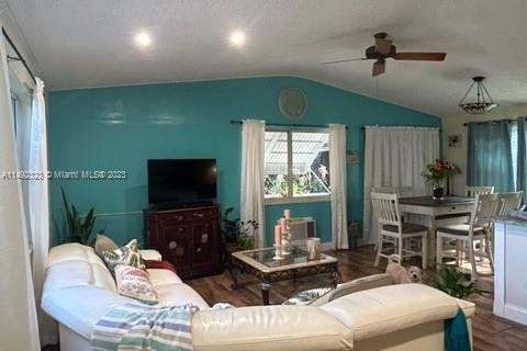 House in Key Largo, Florida 2 bedrooms № 862349 - photo 26
