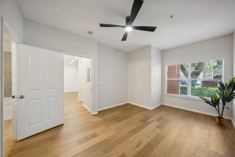 Copropriété à vendre à Tampa, Floride: 2 chambres, 99.31 m2 № 1359388 - photo 11