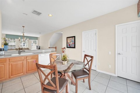 Townhouse in Orlando, Florida 3 bedrooms, 161.74 sq.m. № 1357665 - photo 13