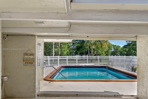 Touwnhouse à vendre à Tamarac, Floride: 2 chambres, 99.59 m2 № 1272269 - photo 27