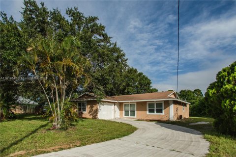 Casa en venta en Port St. Lucie, Florida, 3 dormitorios, 145.67 m2 № 1272308 - foto 1