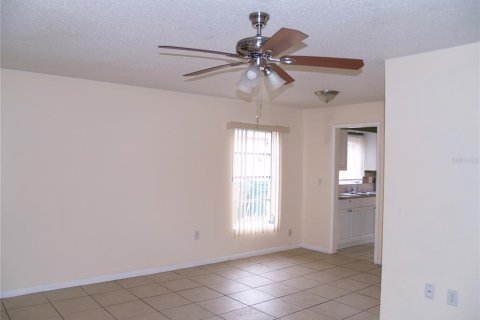 Immobilier commercial à vendre à Port Charlotte, Floride: 223.99 m2 № 1195014 - photo 3