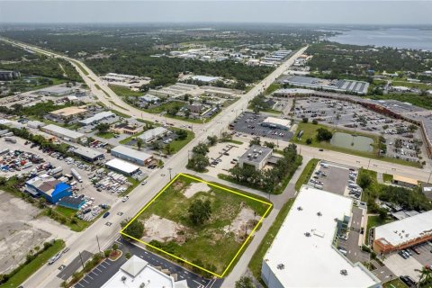 Terreno en venta en Port Charlotte, Florida № 633252 - foto 8