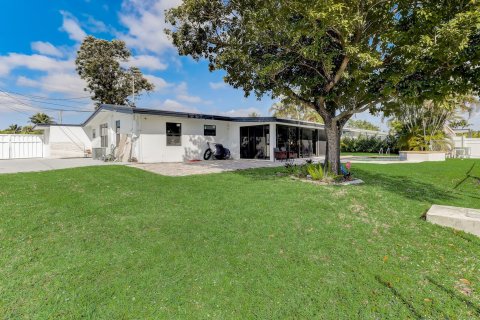 House in Fort Lauderdale, Florida 4 bedrooms, 193.33 sq.m. № 1117005 - photo 11