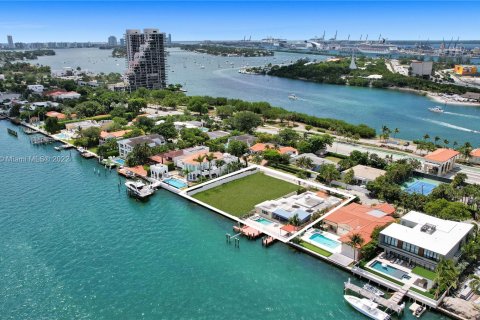 Купить земельный участок в Майами, Флорида № 27448 - фото 4