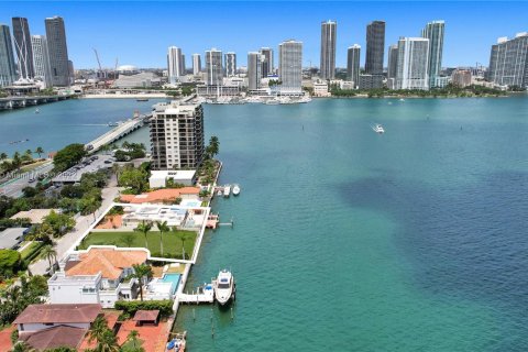 Купить земельный участок в Майами, Флорида № 27448 - фото 8