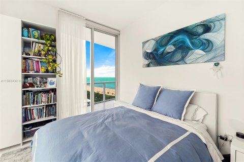 Condo in Miami Beach, Florida, 2 bedrooms  № 1099724 - photo 17