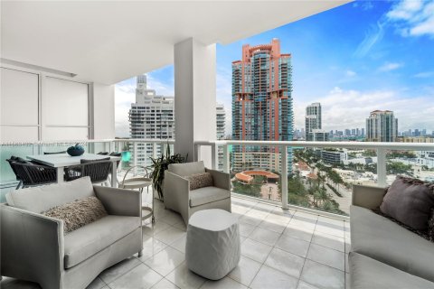 Condo in Miami Beach, Florida, 2 bedrooms  № 1099724 - photo 15