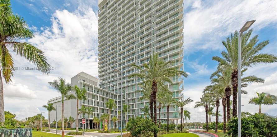 Condominio en Sunrise, Florida, 2 dormitorios  № 1332131