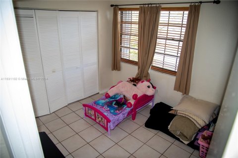 Townhouse in Miami, Florida 3 bedrooms, 128.95 sq.m. № 1291693 - photo 16