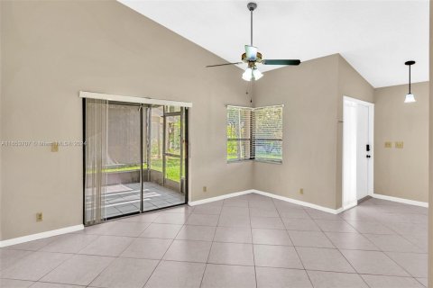 Casa en venta en Plantation, Florida, 3 dormitorios, 133.22 m2 № 1348311 - foto 2