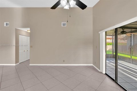 Casa en venta en Plantation, Florida, 3 dormitorios, 133.22 m2 № 1348311 - foto 6