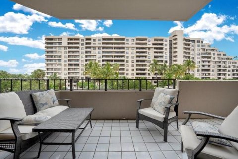 Condo in Key Biscayne, Florida, 2 bedrooms  № 1348254 - photo 18