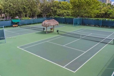 Copropriété à vendre à Key Biscayne, Floride: 2 chambres, 143.16 m2 № 1348254 - photo 30