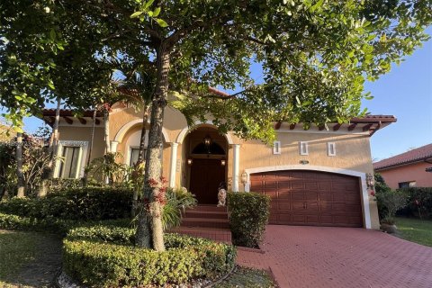 Casa en venta en Cutler Bay, Florida, 4 dormitorios, 252.97 m2 № 1347766 - foto 1