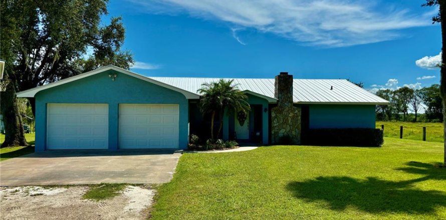 House in Okeechobee, Florida 3 bedrooms, 184.88 sq.m. № 1317462