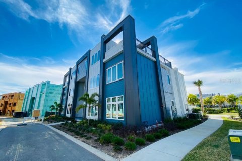 Condominio en venta en Kissimmee, Florida, 3 dormitorios, 138.52 m2 № 702309 - foto 1