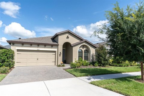 Casa en venta en Land O' Lakes, Florida, 3 dormitorios, 195.19 m2 № 1299508 - foto 1