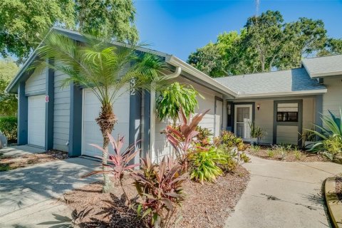 Villa ou maison à vendre à Tarpon Springs, Floride: 2 chambres, 88.26 m2 № 1299540 - photo 1