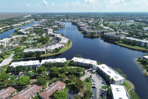 Condo in Fort Lauderdale, Florida, 2 bedrooms  № 1208696 - photo 15