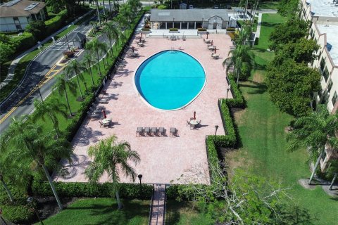 Copropriété à vendre à Fort Lauderdale, Floride: 2 chambres, 116.59 m2 № 1208696 - photo 13