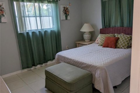 House in Miami, Florida 3 bedrooms, 157.38 sq.m. № 1208695 - photo 16