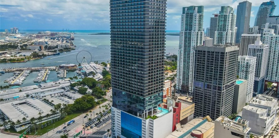 Condo in Miami, Florida, 1 bedroom  № 1348910