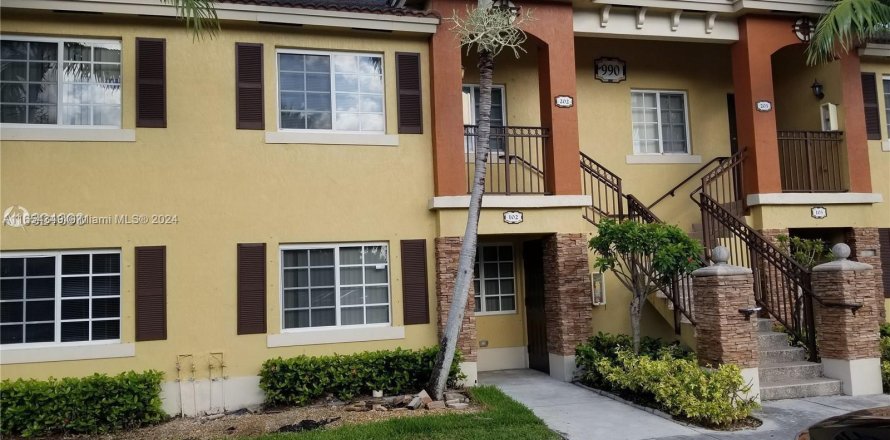 Condo in Homestead, Florida, 2 bedrooms  № 1348912