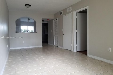 Condo in Homestead, Florida, 2 bedrooms  № 1348912 - photo 3