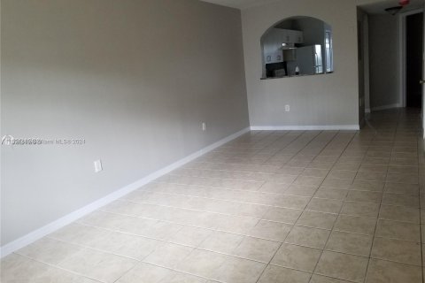 Condo in Homestead, Florida, 2 bedrooms  № 1348912 - photo 4