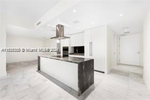 Condo in Miami, Florida, 2 bedrooms  № 1271733 - photo 6