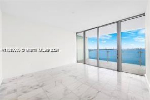 Condominio en venta en Miami, Florida, 2 dormitorios, 218.04 m2 № 1271733 - foto 13