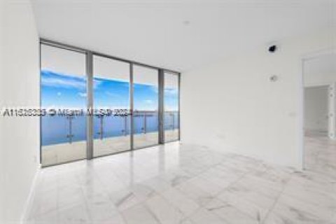 Condominio en venta en Miami, Florida, 2 dormitorios, 218.04 m2 № 1271733 - foto 14