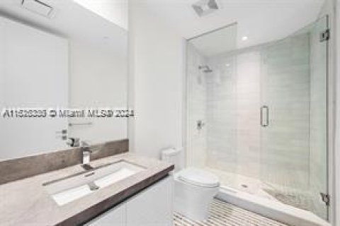 Condo in Miami, Florida, 2 bedrooms  № 1271733 - photo 29