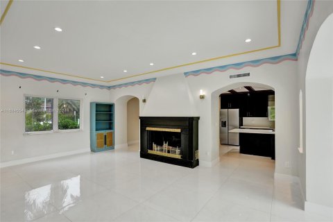 House in Miami Beach, Florida 6 bedrooms, 267.19 sq.m. № 1271815 - photo 3