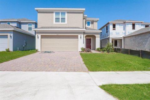 Casa en alquiler en Kissimmee, Florida, 4 dormitorios, 235.6 m2 № 1351434 - foto 1