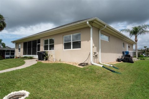 House in Astor, Florida 4 bedrooms, 213.49 sq.m. № 1376078 - photo 29