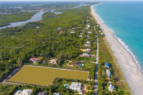 Купить земельный участок в Джупитер-Айленд, Флорида № 27478 - фото 11