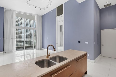 Condominio en venta en Miami, Florida, 1 dormitorio, 74.14 m2 № 1094795 - foto 6