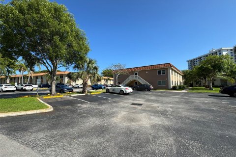 Copropriété à vendre à Wilton Manors, Floride: 2 chambres, 109.62 m2 № 1186220 - photo 16