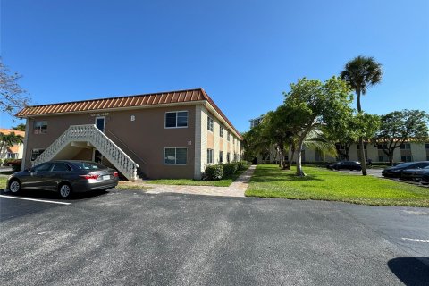 Copropriété à vendre à Wilton Manors, Floride: 2 chambres, 109.62 m2 № 1186220 - photo 15