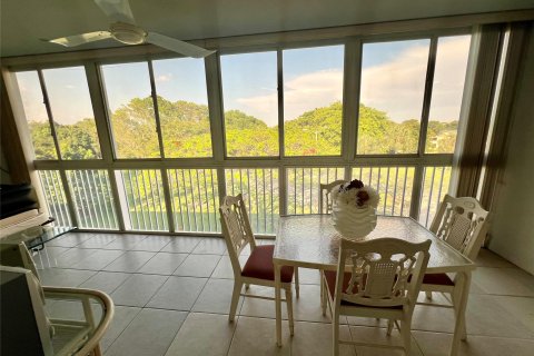 Condo in Deerfield Beach, Florida, 2 bedrooms  № 1186217 - photo 27