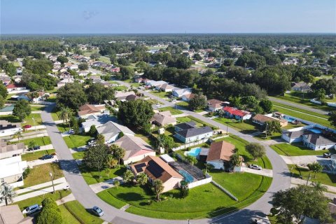 Villa ou maison à vendre à Kissimmee, Floride: 3 chambres, 132.11 m2 № 1324239 - photo 5