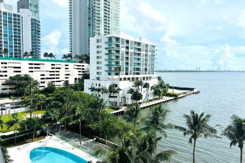 Condo in Miami, Florida, 2 bedrooms  № 1380233 - photo 7