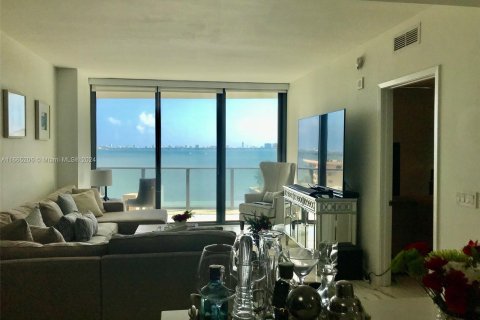 Condo in Miami, Florida, 2 bedrooms  № 1380233 - photo 10