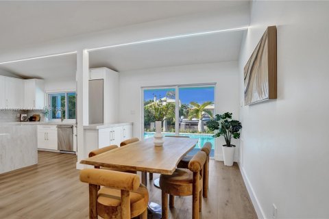 Casa en venta en Fort Lauderdale, Florida, 4 dormitorios, 230.77 m2 № 1380194 - foto 10