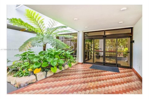 Copropriété à vendre à Aventura, Floride: 1 chambre, 82.4 m2 № 1380171 - photo 11