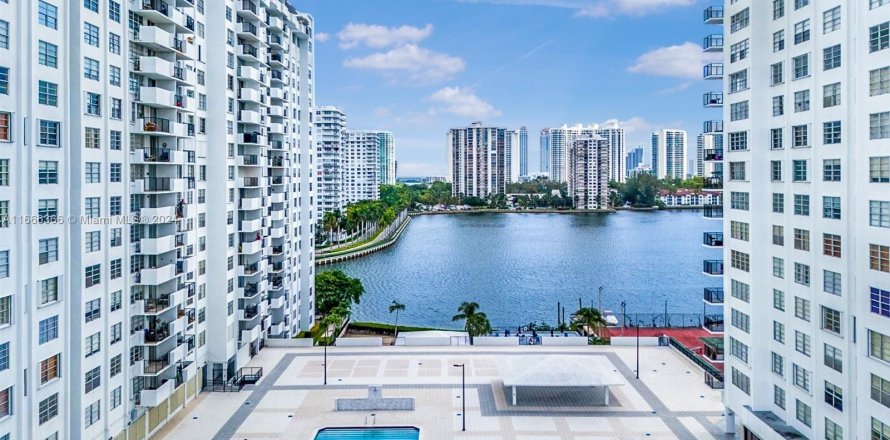 Condo in Aventura, Florida, 1 bedroom  № 1380171